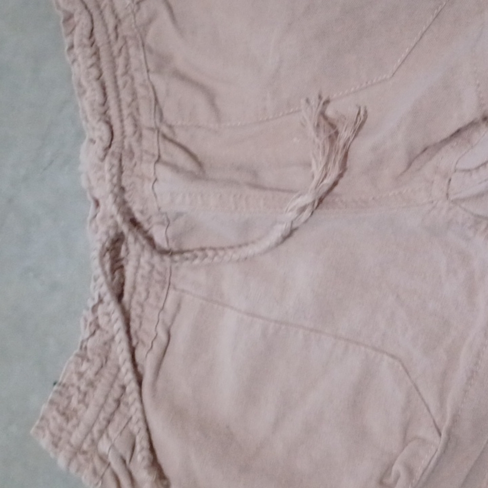 Shorts - Picture 2 of 3